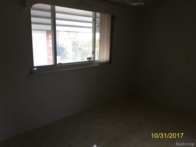 30917 Calahan Road Roseville, MI 48066 - Photo 51 of 72 unflagged_055.jpg