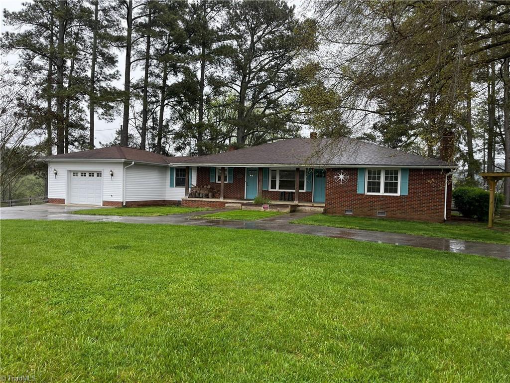 8915 New Hope Road Denton, NC 27239 - Photo 2 of 28 Gallery Image 2