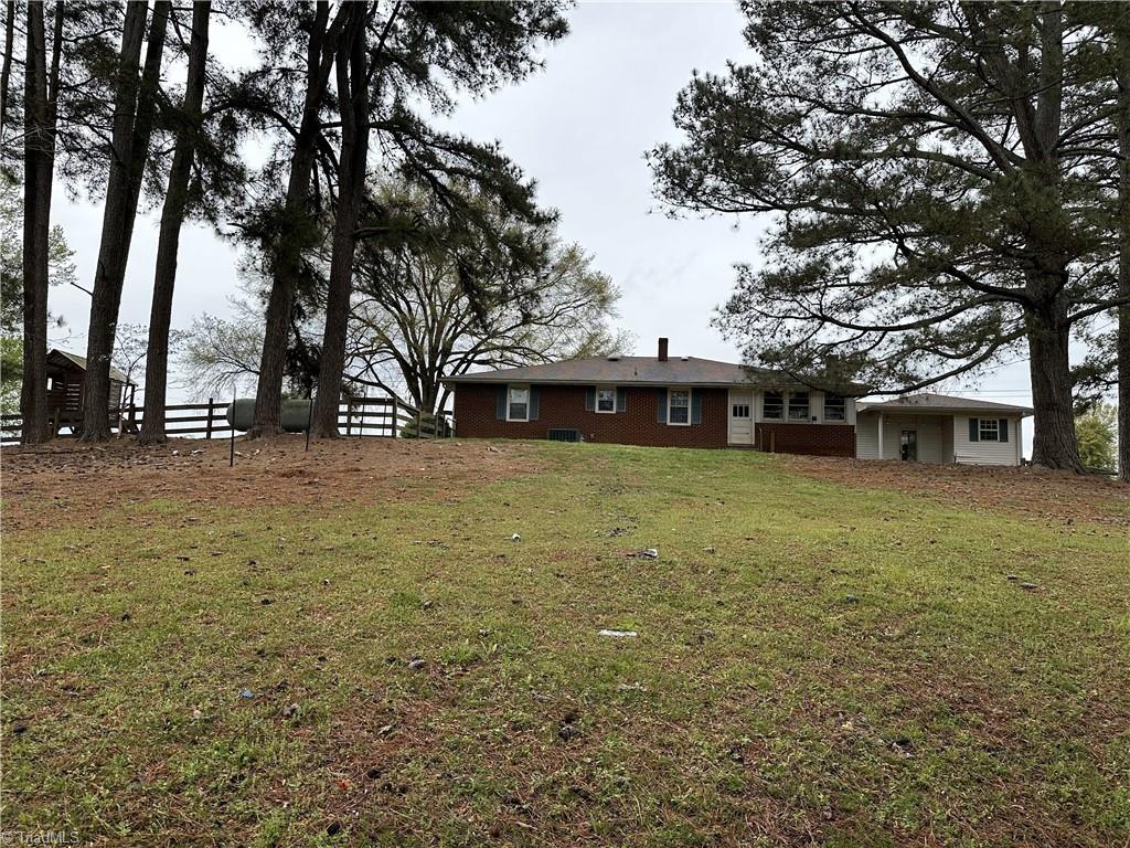 8915 New Hope Road Denton, NC 27239 - Photo 6 of 28 Gallery Image 6