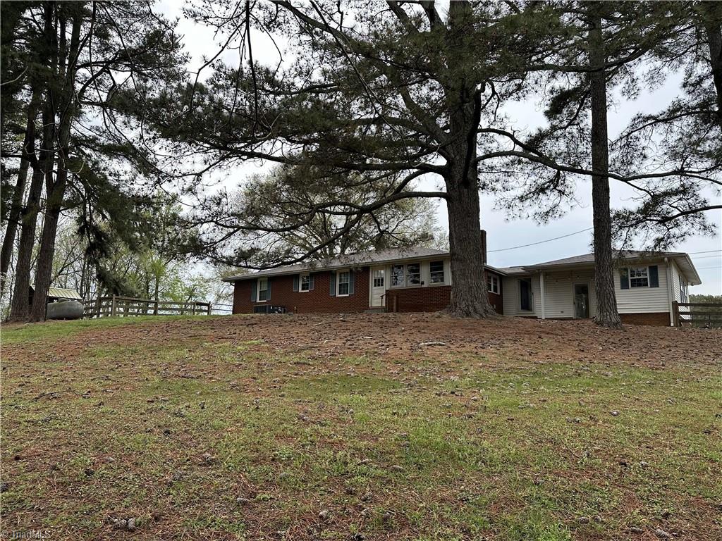 8915 New Hope Road Denton, NC 27239 - Photo 7 of 28 Gallery Image 7