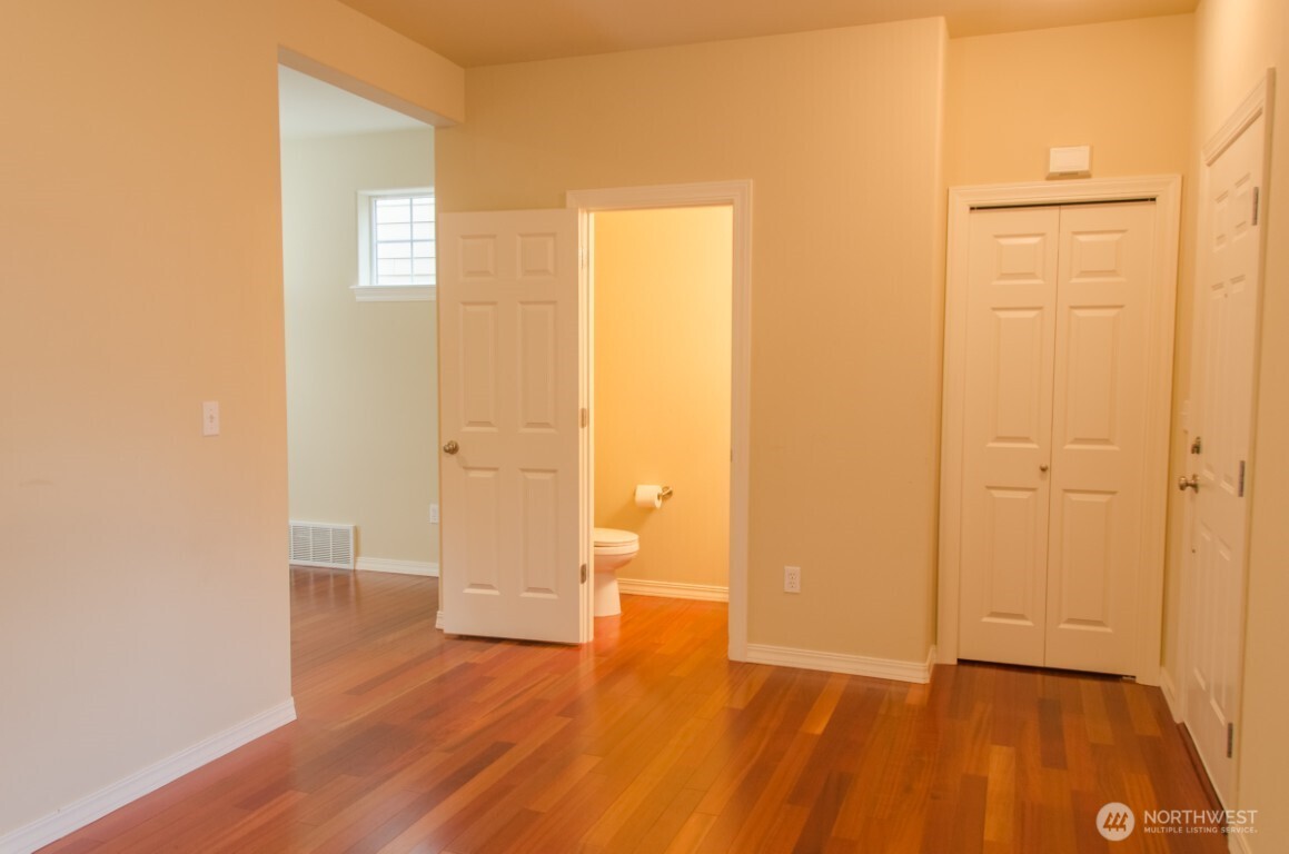 24036 39th Lane Southeast Bothell, WA 98021 - Photo 4 of 33 Gallery Image 4