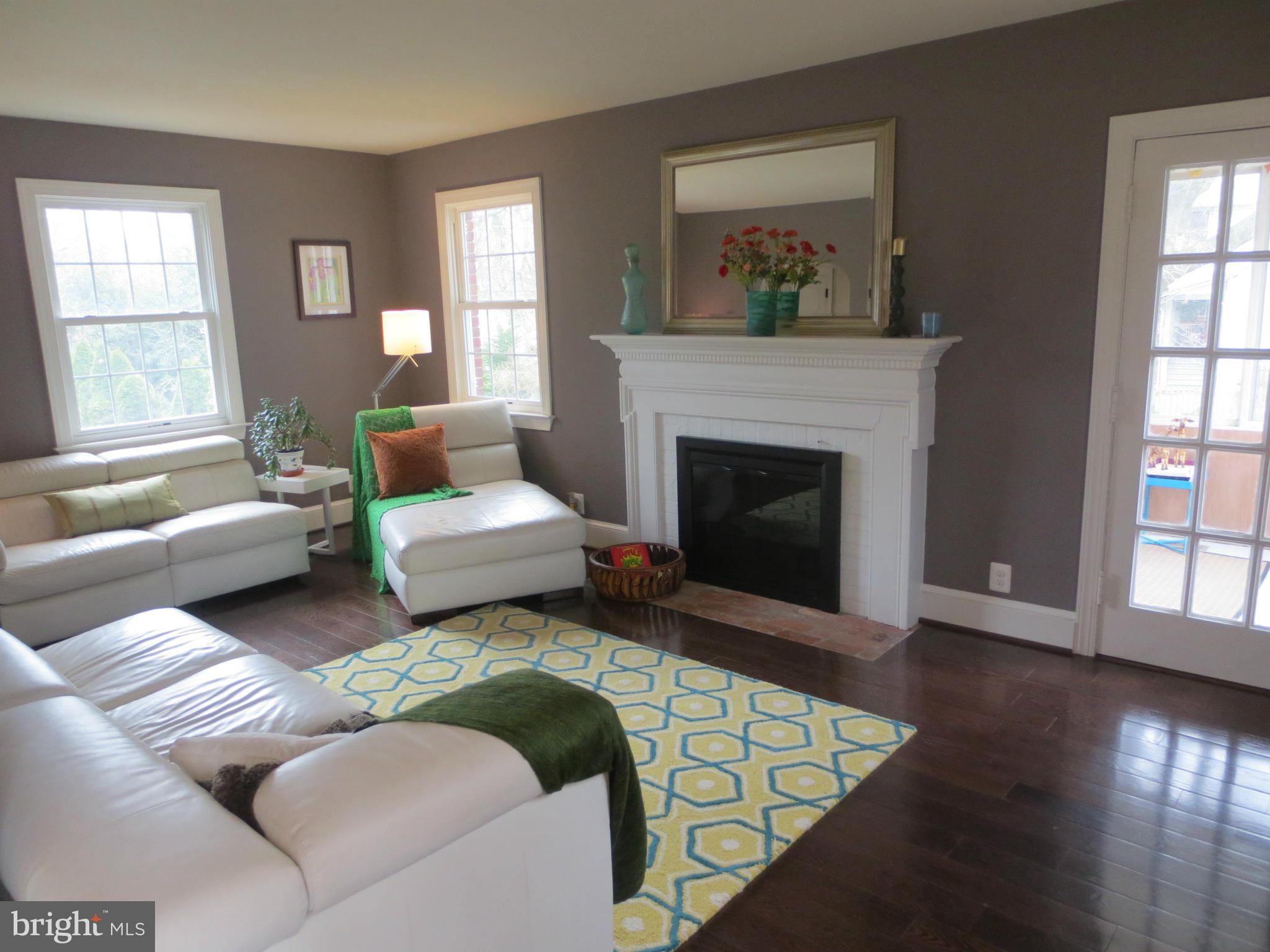 2026 Hanover Street Silver Spring, MD 20910 - Photo 5 of 30 Living Room