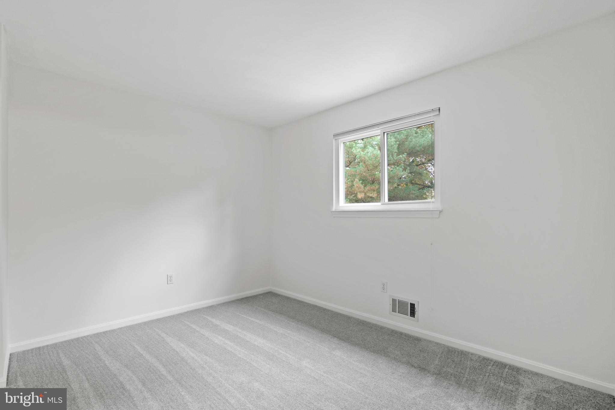 4250 Briars Road Olney, MD 20832 - Photo 28 of 39 Third Bedroom