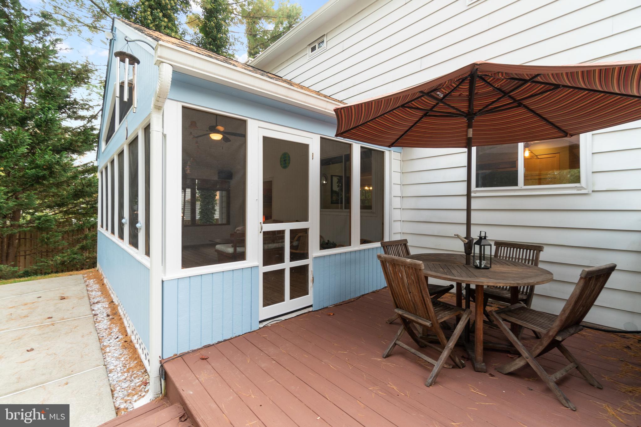 4250 Briars Road Olney, MD 20832 - Photo 33 of 39 Deck