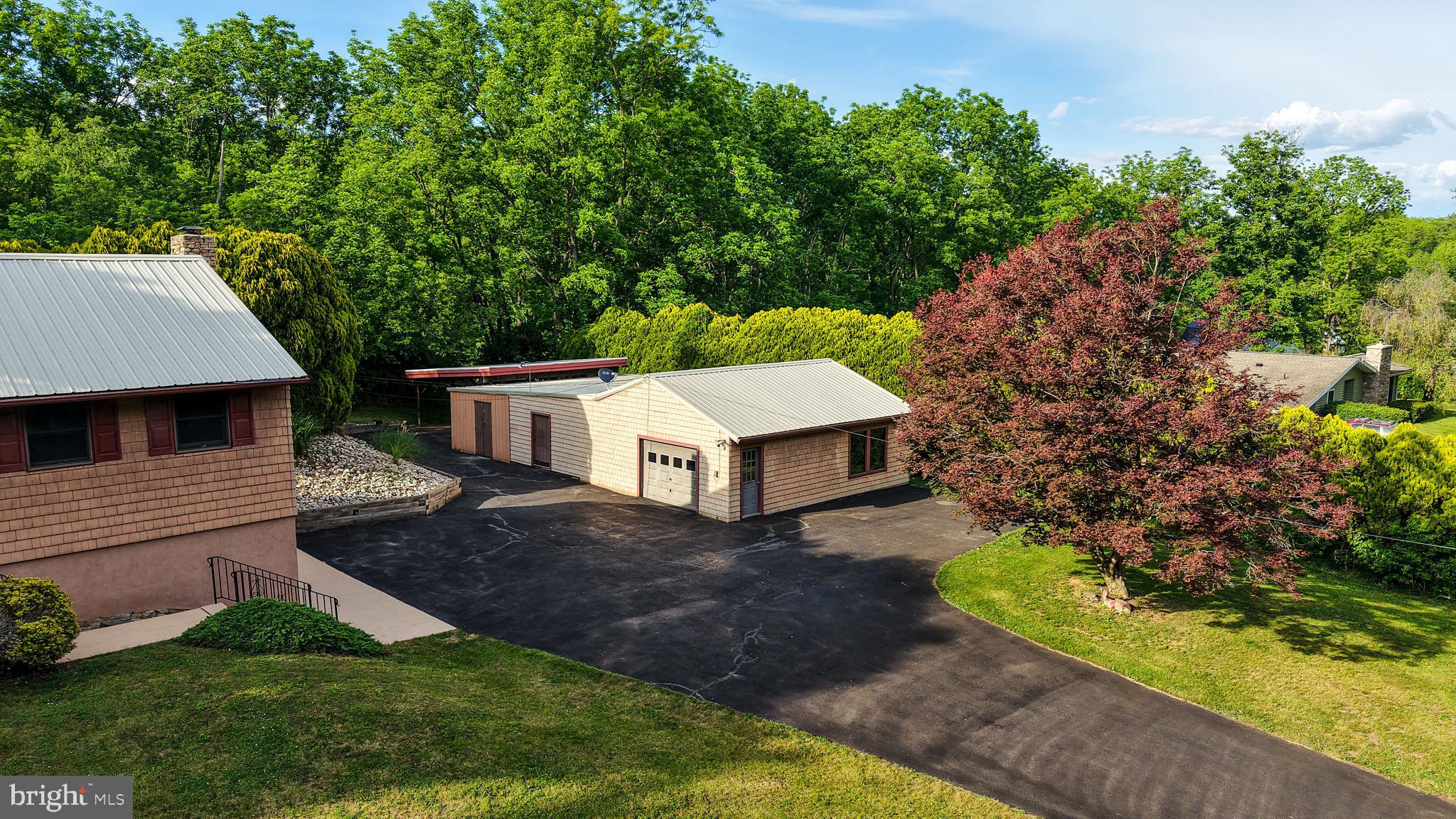 669 Summer Mountain Road Bernville, PA 19506 - Photo 16 of 48
