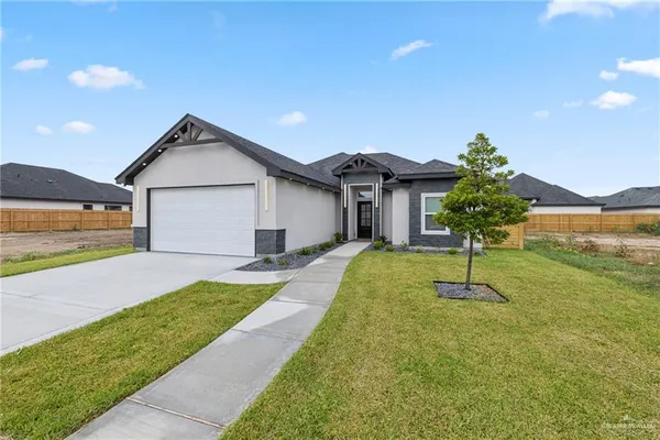 $279,000 | 2305 North Venice Drive, Edinburg, TX 78542