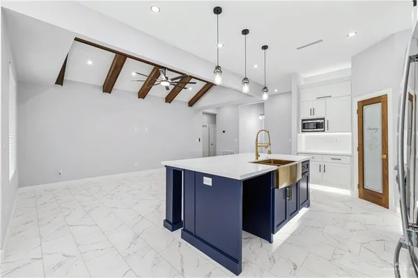 $279,000 | 2305 North Venice Drive, Edinburg, TX 78542