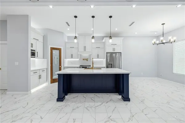 $279,000 | 2305 North Venice Drive, Edinburg, TX 78542