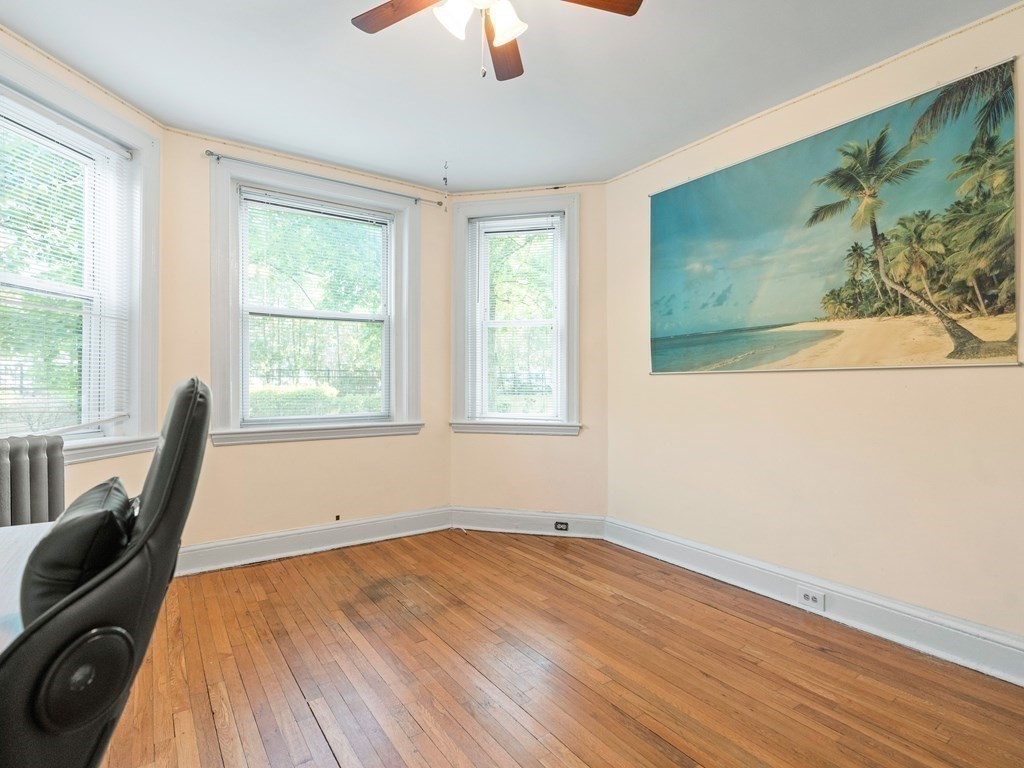 61 Thatcher Street, Unit 2 Brookline, MA 02446 - Photo 15 of 28