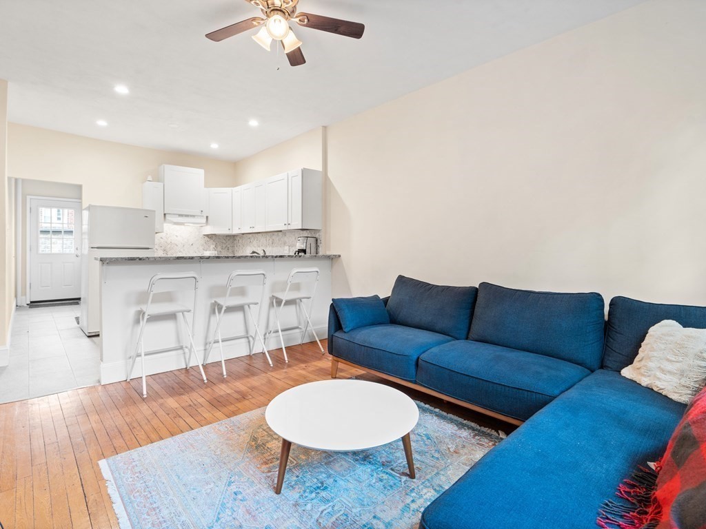 61 Thatcher Street, Unit 2 Brookline, MA 02446 - Photo 8 of 28