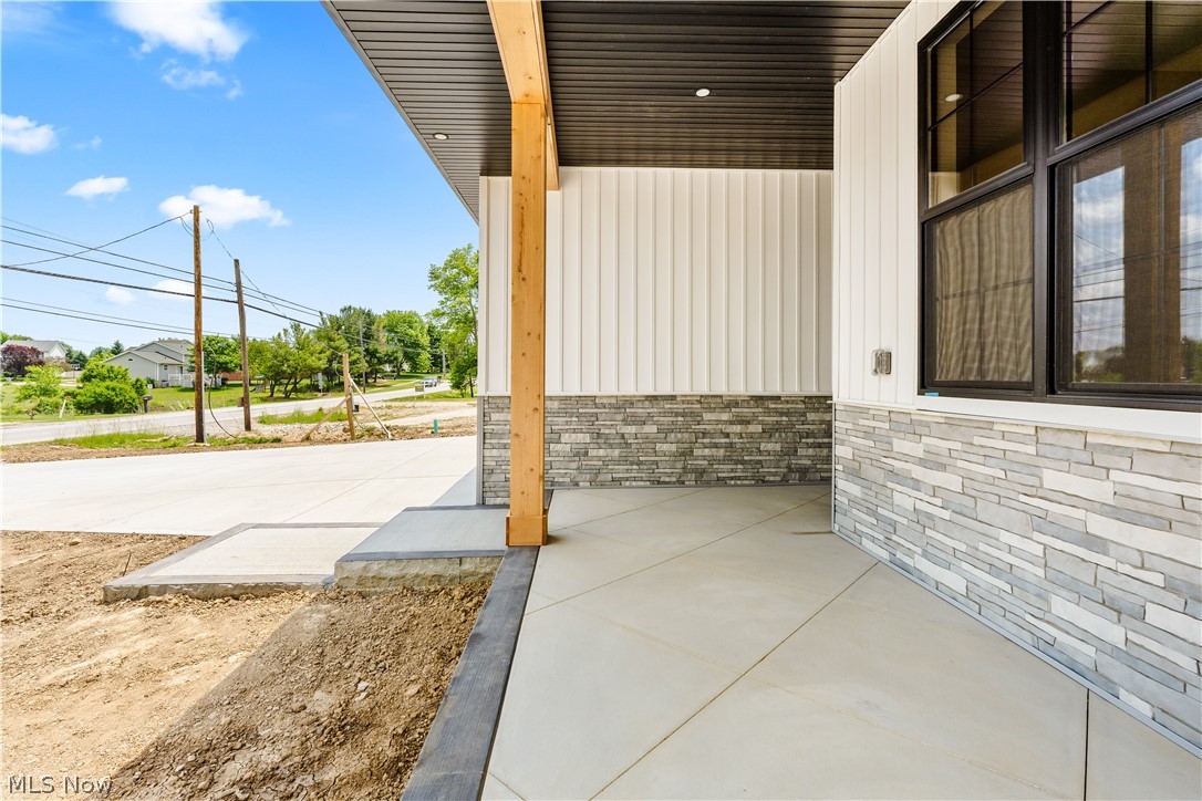 1091 Wadsworth Road Medina, OH 44256 - Photo 3 of 50