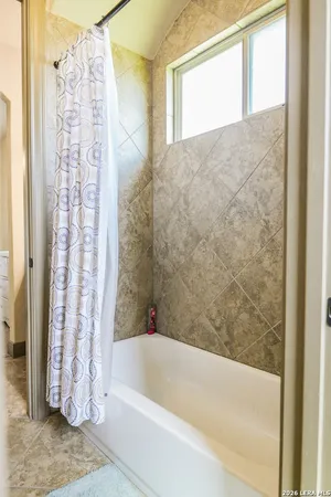 $4,300 | 5919 Dewdrop Lane, Converse, TX 78109