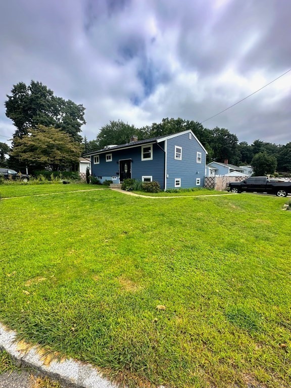 4 Walnut Knolls Canton, MA 02021 - Photo 3 of 23 Gallery Image 3