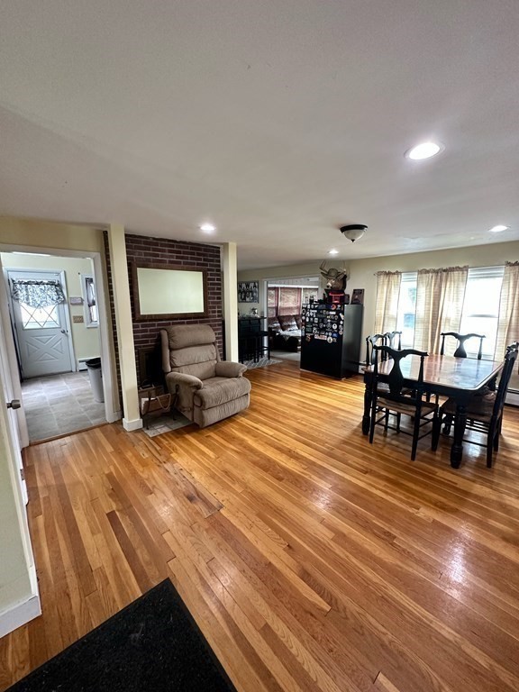 4 Walnut Knolls Canton, MA 02021 - Photo 4 of 23 Gallery Image 4