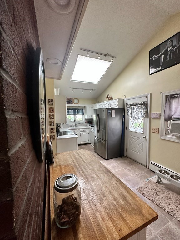 4 Walnut Knolls Canton, MA 02021 - Photo 7 of 23 Gallery Image 7