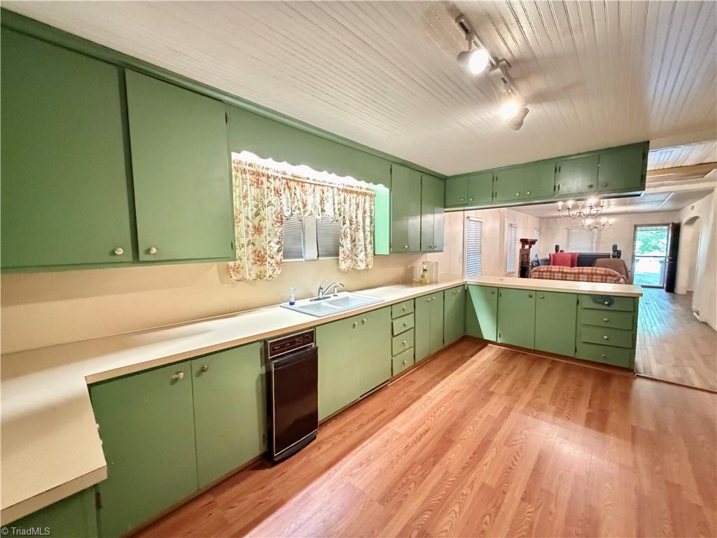 1210 Jackson Lake Road High Point, NC 27263 - Photo 5 of 34