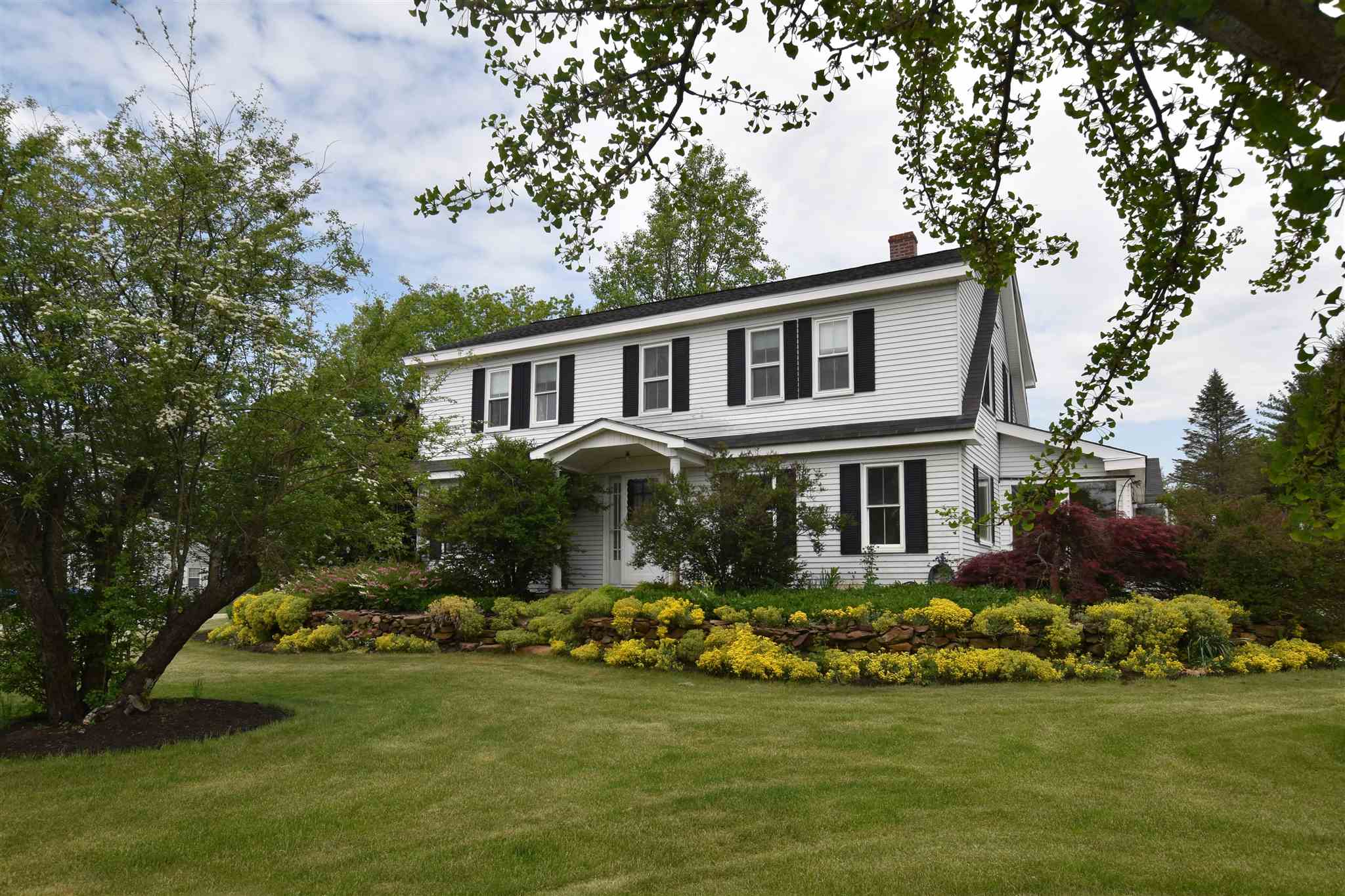 123 Franklin Street Rochester, NH 03867 - Photo 1 of 40