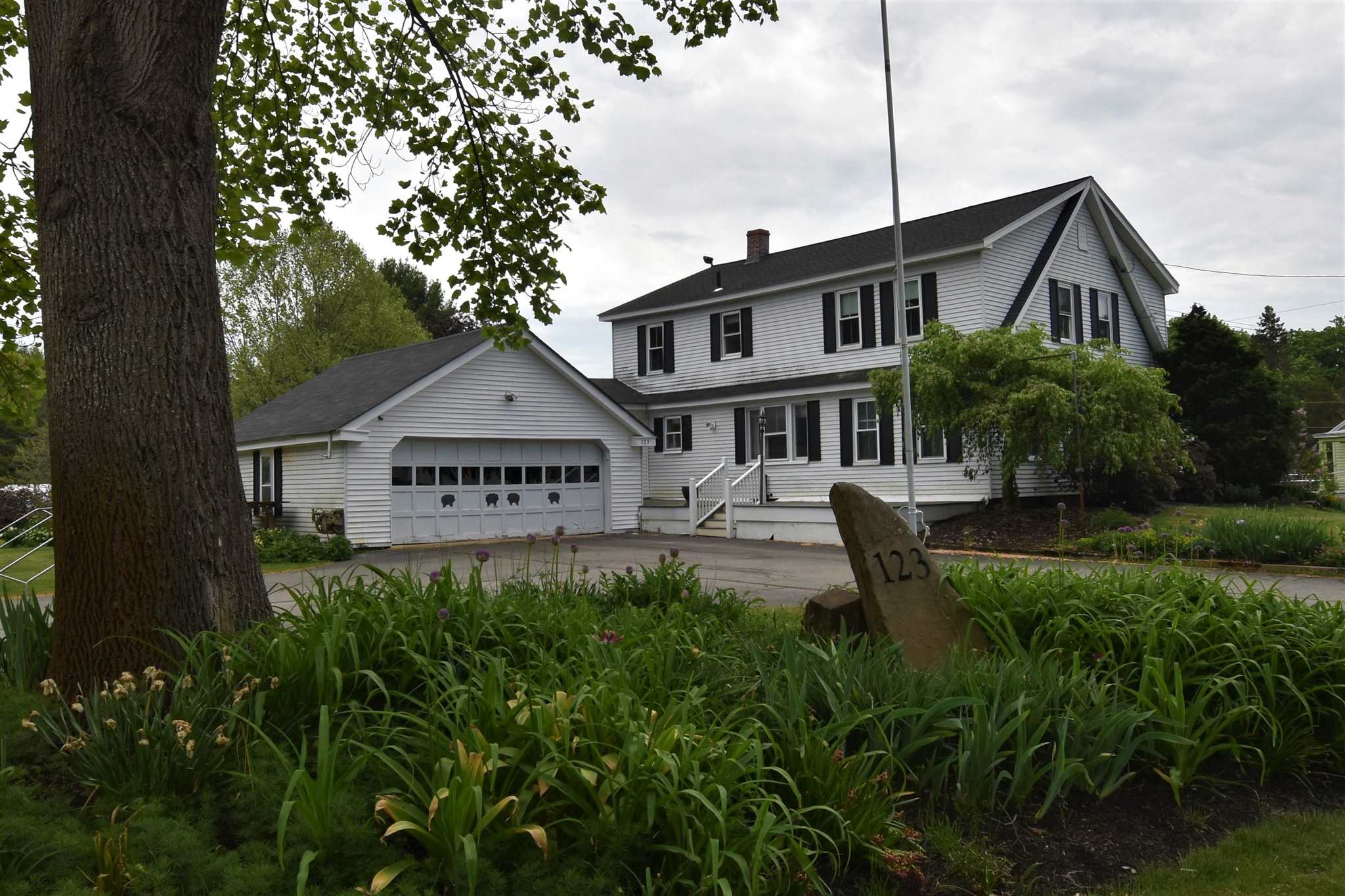 123 Franklin Street Rochester, NH 03867 - Photo 3 of 40