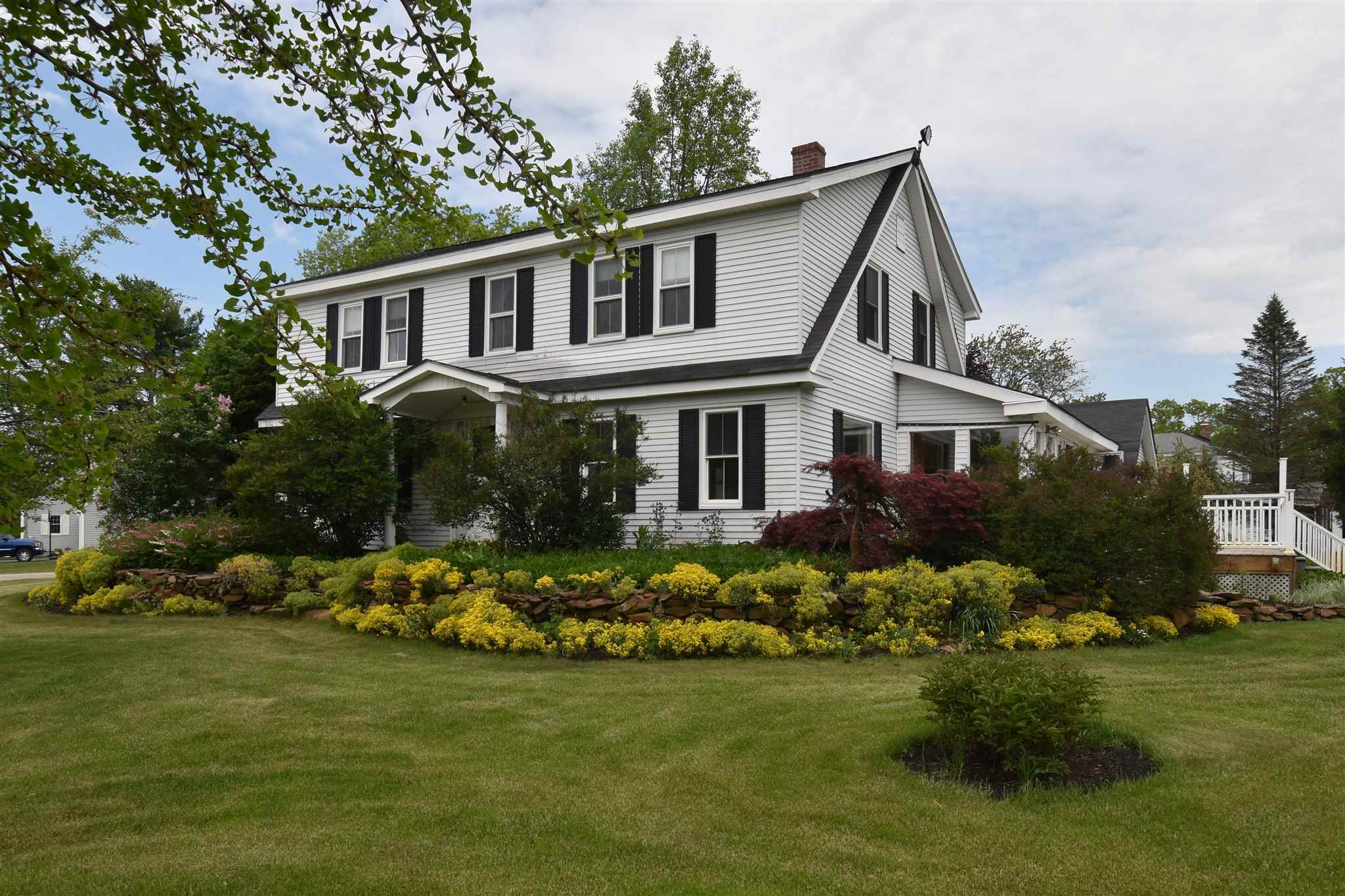 123 Franklin Street Rochester, NH 03867 - Photo 4 of 40