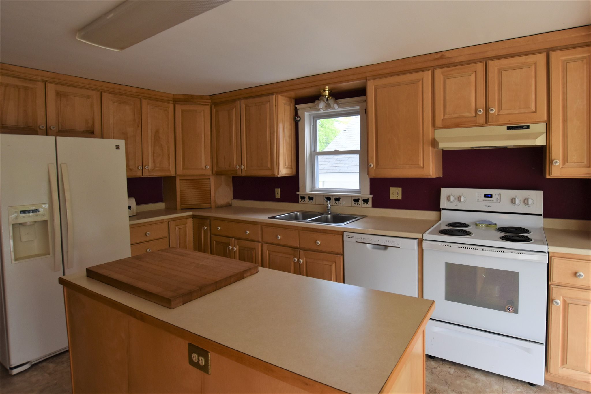 123 Franklin Street Rochester, NH 03867 - Photo 6 of 40