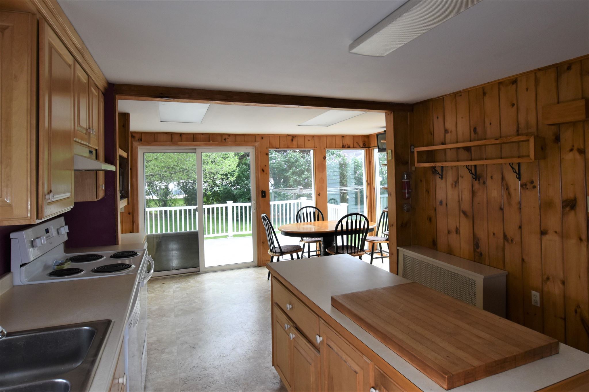 123 Franklin Street Rochester, NH 03867 - Photo 7 of 40