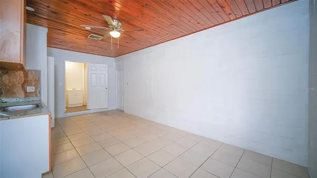 $275,000 | 519 Hampton Avenue, Lakeland, FL 33801