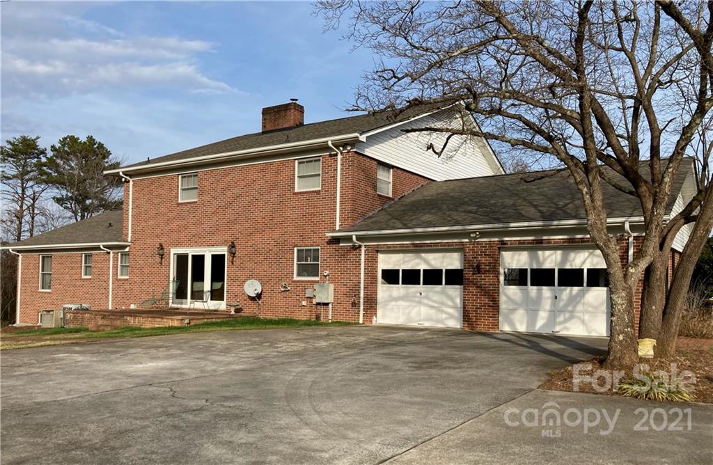 1396 Conley Road Morganton, NC 28655 - Photo 2 of 34 Gallery Image 2