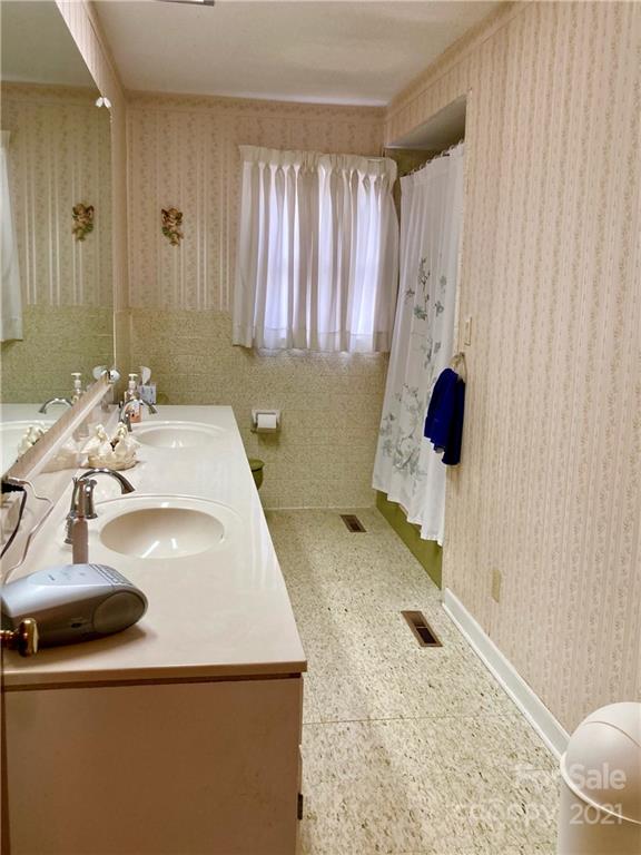1396 Conley Road Morganton, NC 28655 - Photo 24 of 34 Gallery Image 24