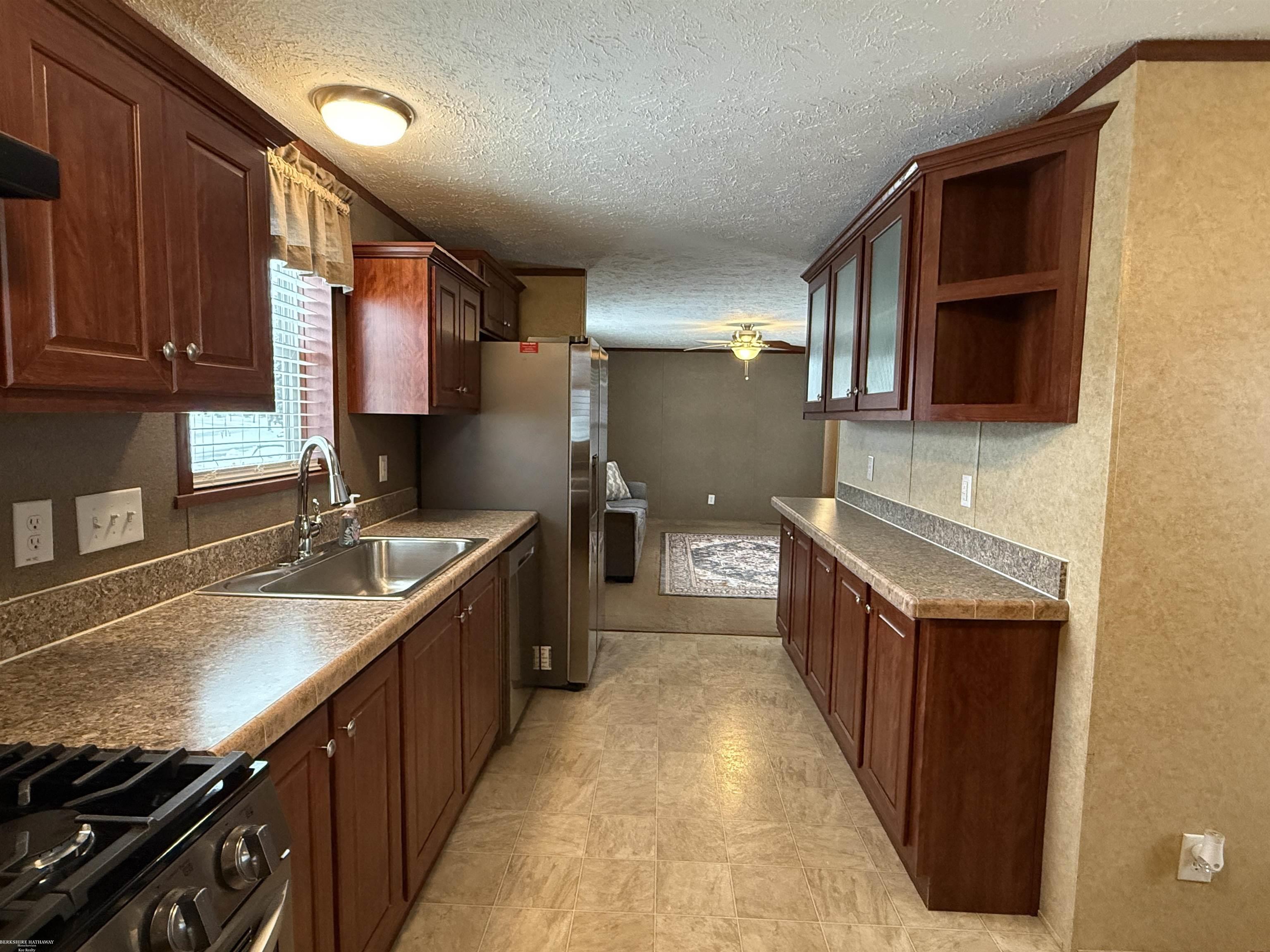 4539 Carlton Road Sterling Heights, MI 48310 - Photo 6 of 19