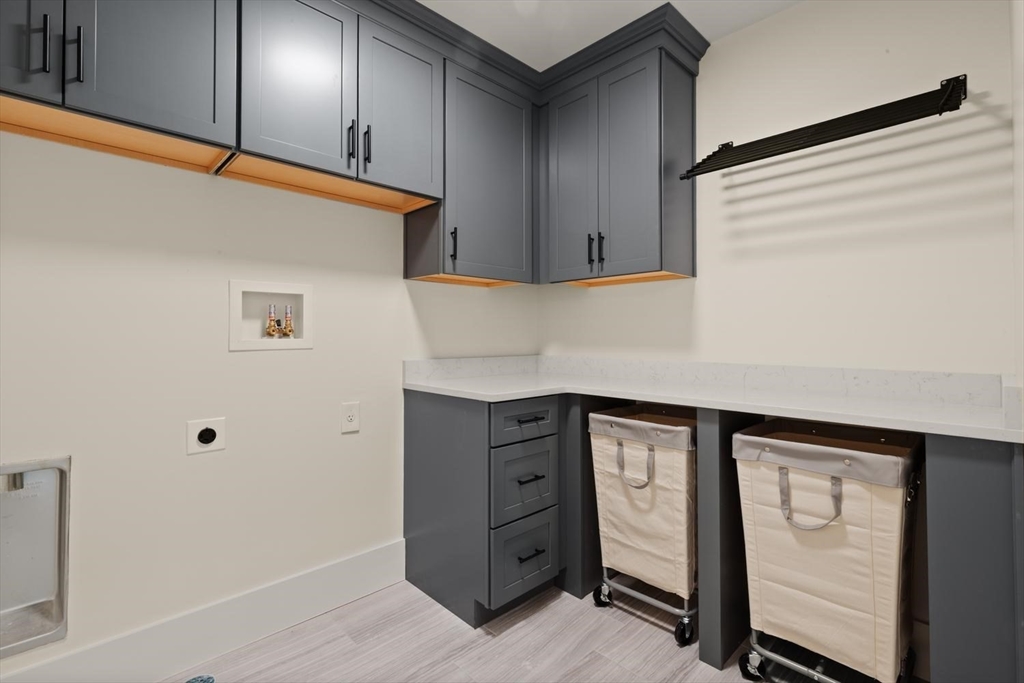 16 R Eldor Drive Walpole, MA 02071 - Photo 32 of 40