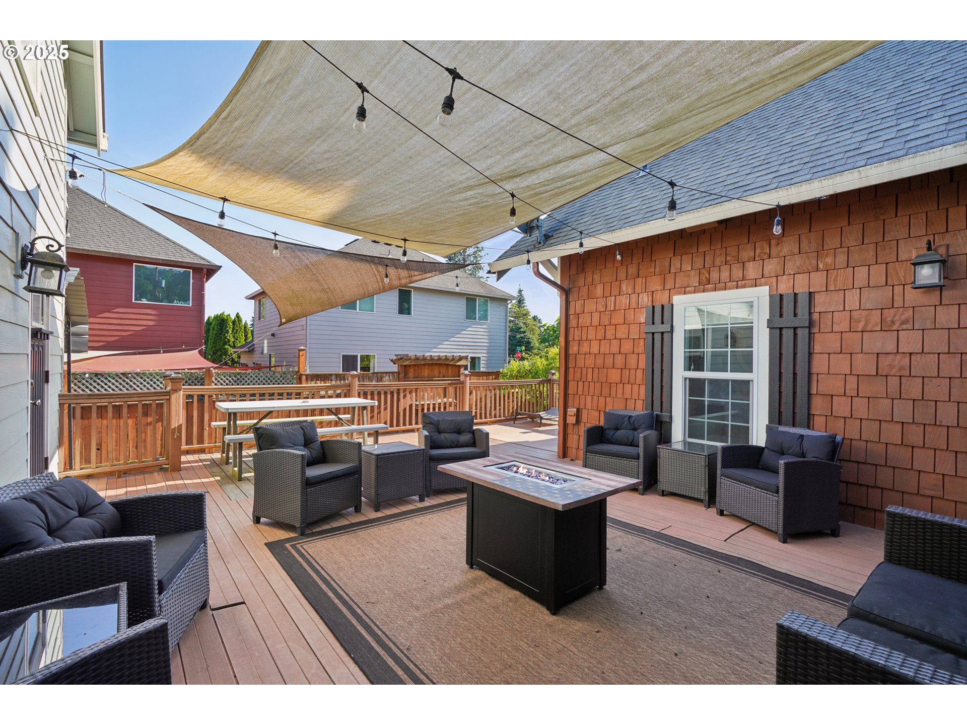 303 Maple Street Ridgefield, WA 98642 - Photo 24 of 36 a outdoor space with patio furniture