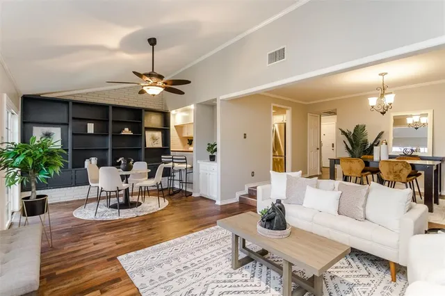 $309,999 | 2706 Meadowstone Court, Carrollton, TX 75006