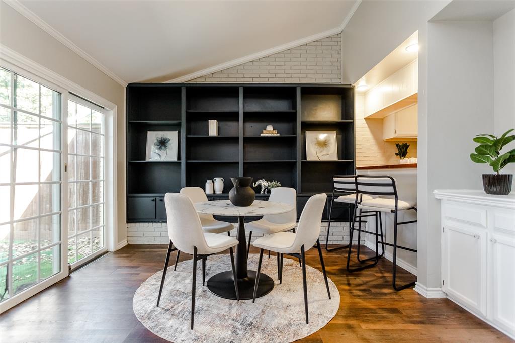 2706 Meadowstone Court Carrollton, TX 75006 - Photo 2 of 32