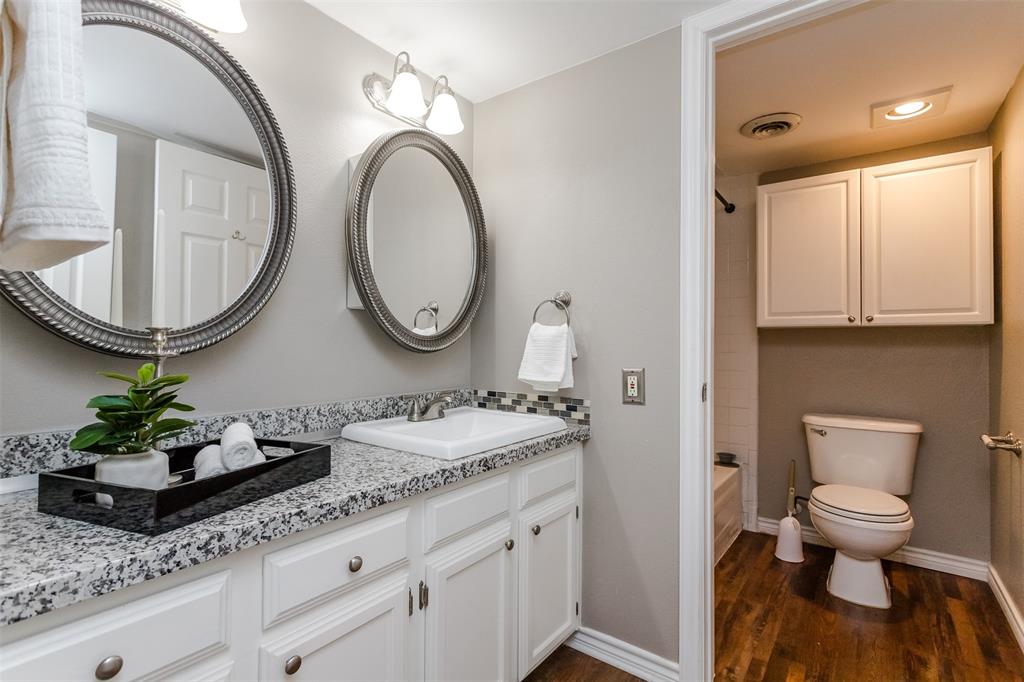 2706 Meadowstone Court Carrollton, TX 75006 - Photo 21 of 32