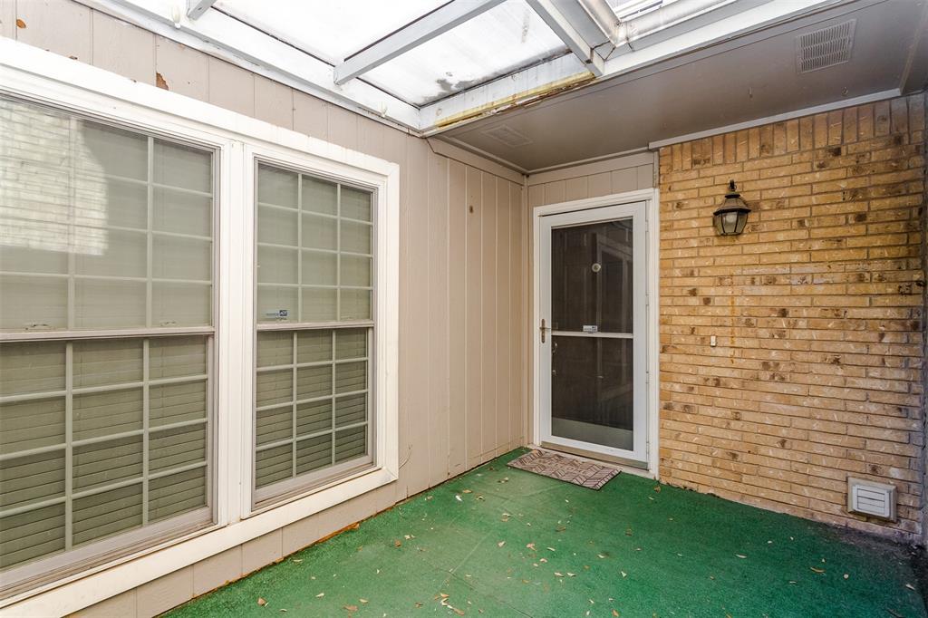 2706 Meadowstone Court Carrollton, TX 75006 - Photo 30 of 32