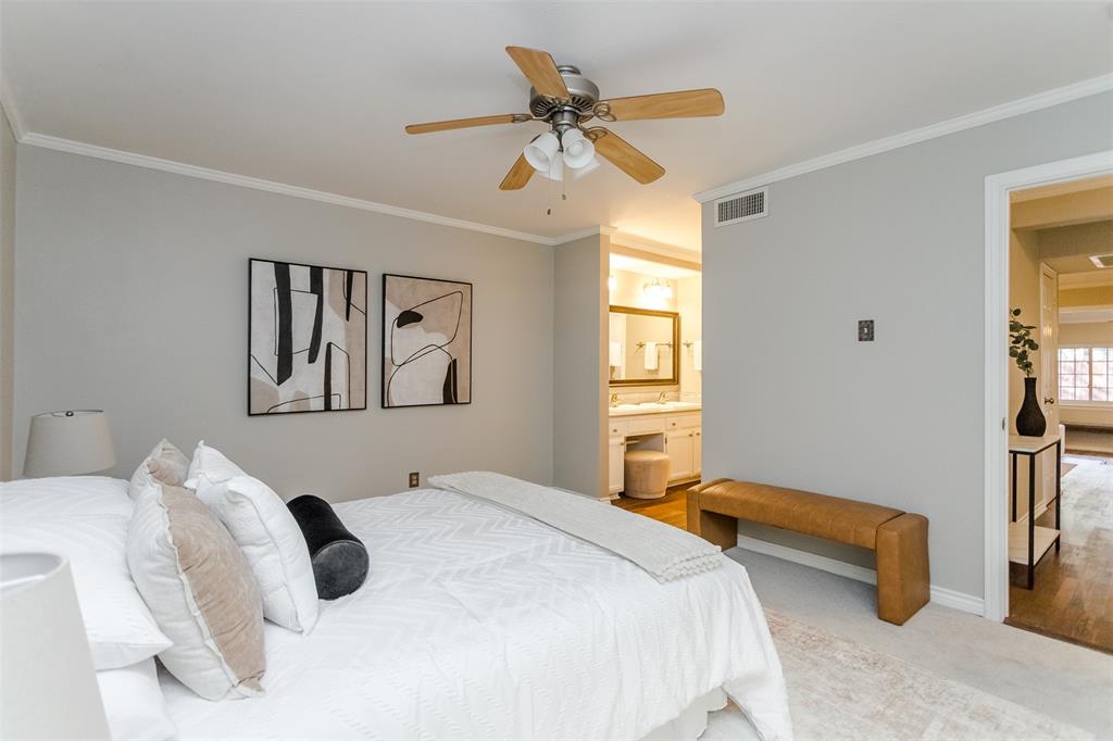 2706 Meadowstone Court Carrollton, TX 75006 - Photo 8 of 32