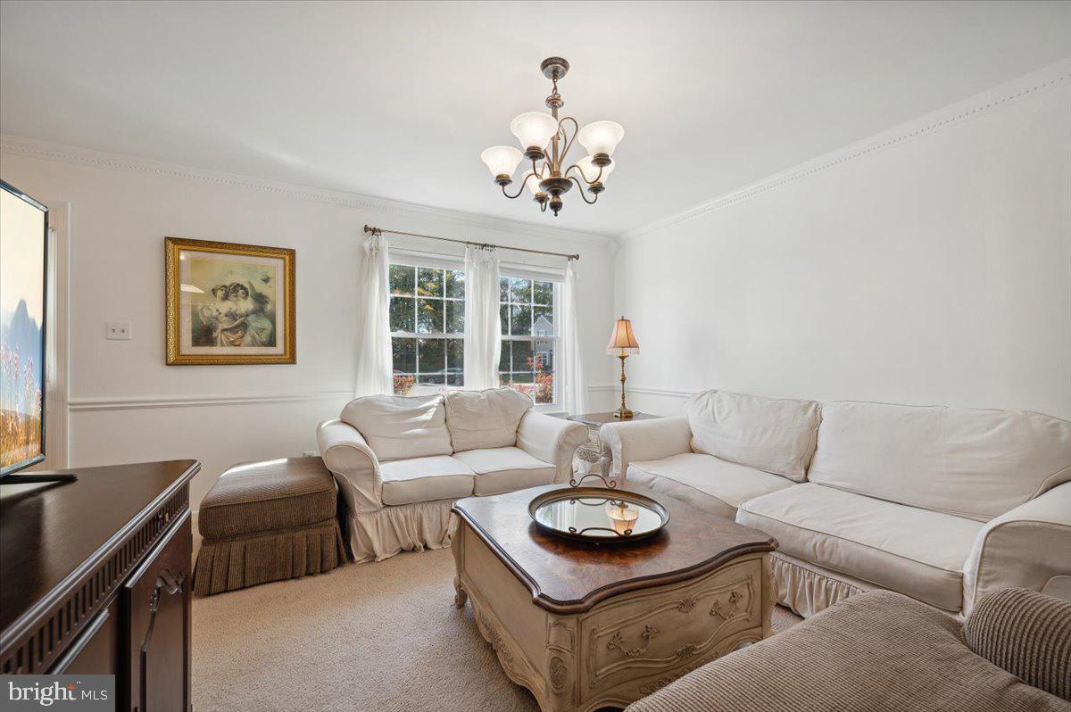 134 Cornflower Road Hamilton, NJ 08620 - Photo 11 of 74 Living Rm