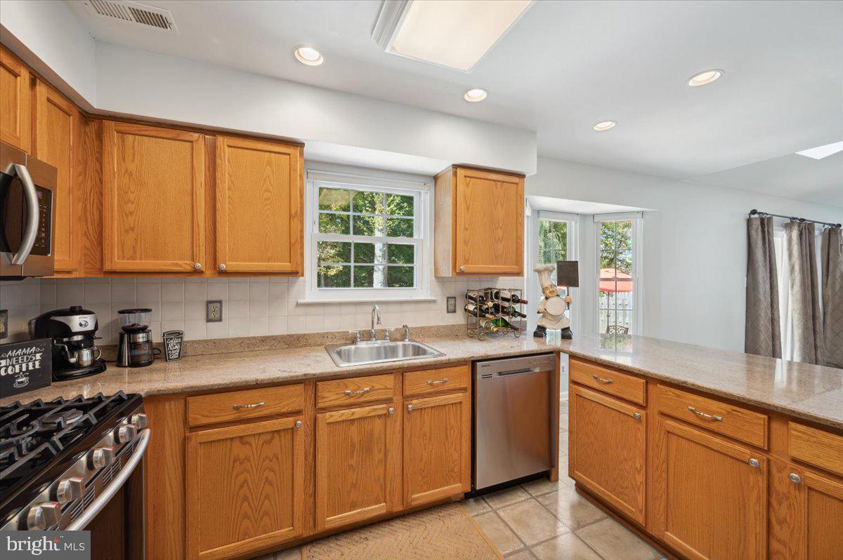 134 Cornflower Road Hamilton, NJ 08620 - Photo 13 of 74 Kitchen
