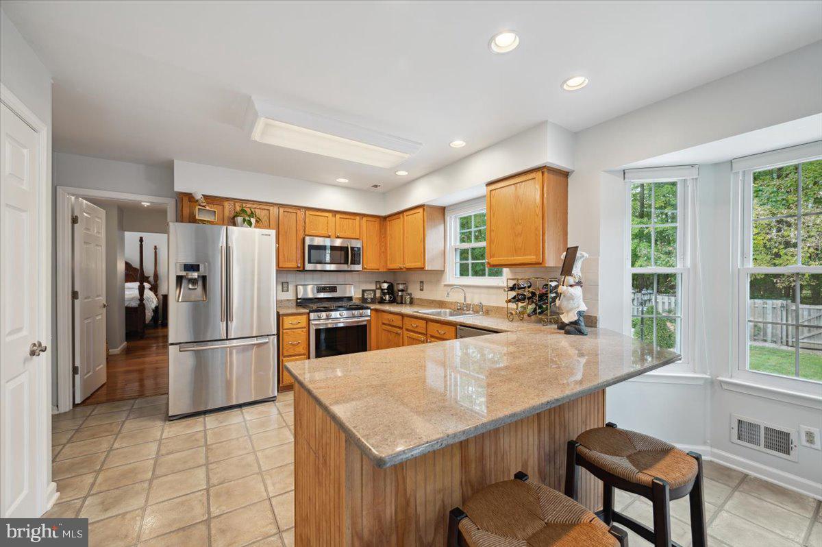 134 Cornflower Road Hamilton, NJ 08620 - Photo 16 of 74 Granite view to master suite