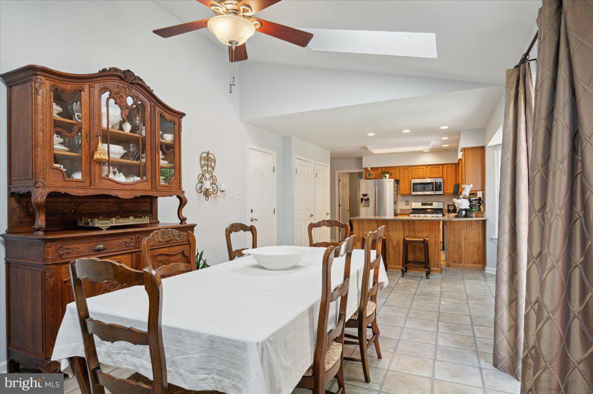 134 Cornflower Road Hamilton, NJ 08620 - Photo 21 of 74 2 shylights