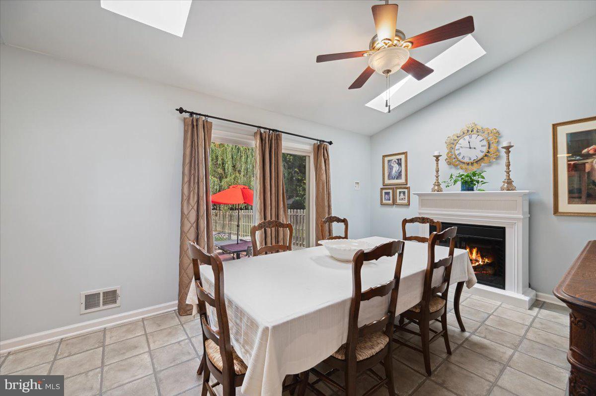 134 Cornflower Road Hamilton, NJ 08620 - Photo 23 of 74 Sliders to paver patio