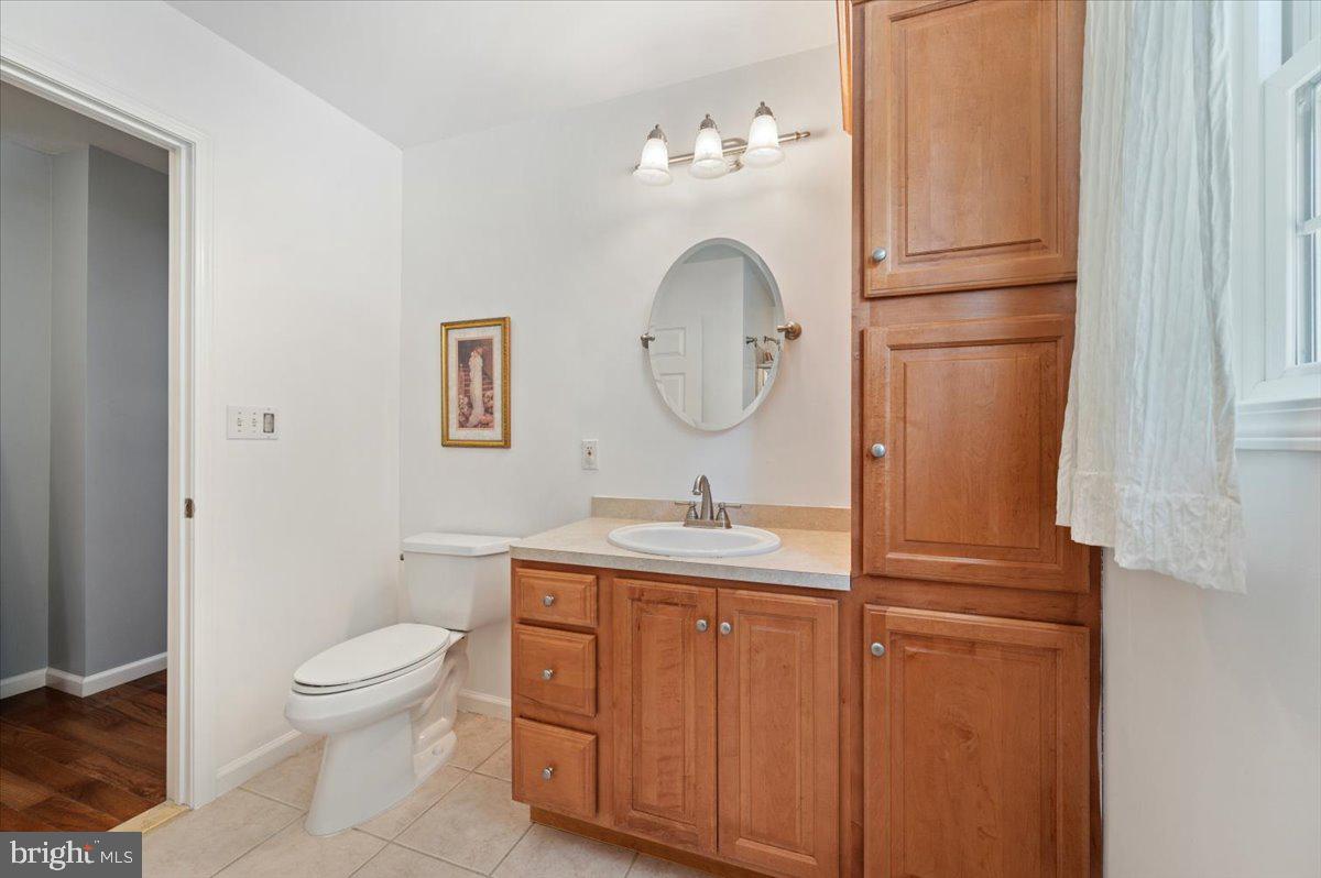 134 Cornflower Road Hamilton, NJ 08620 - Photo 27 of 74 1st Floor Master full bath