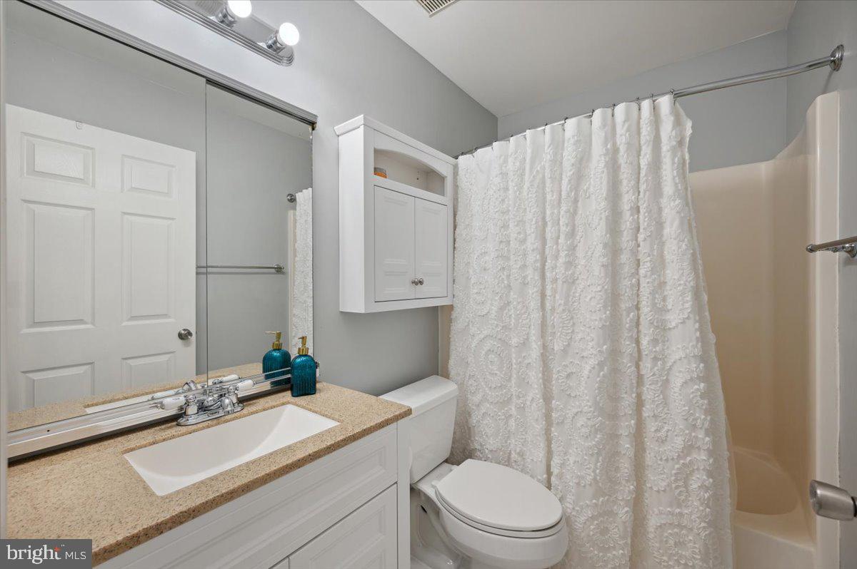 134 Cornflower Road Hamilton, NJ 08620 - Photo 36 of 74 Tub/Shower 2nd floor main bath