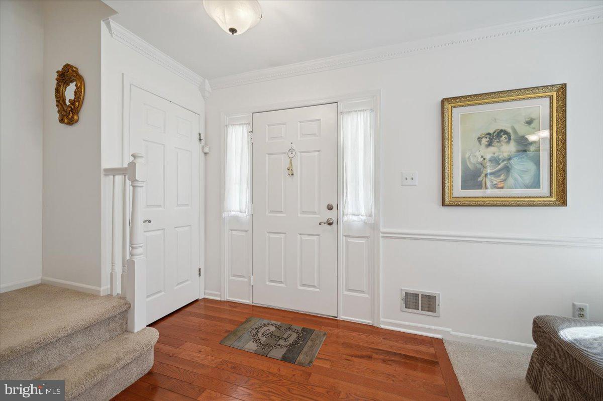 134 Cornflower Road Hamilton, NJ 08620 - Photo 9 of 74 Front foyer