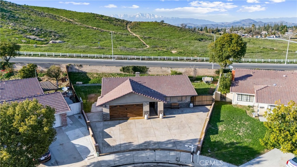 4254 Manx Court Riverside, CA 92503 - Photo 30 of 38 an aerial view of house with yard