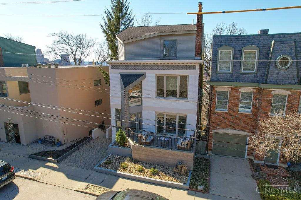 1255 Ida Street Cincinnati, OH 45202 - Photo 2 of 63 Gallery Image 2