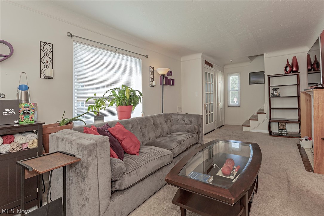18019 Windward Road Cleveland, OH 44119 - Photo 5 of 35 Gallery Image 5