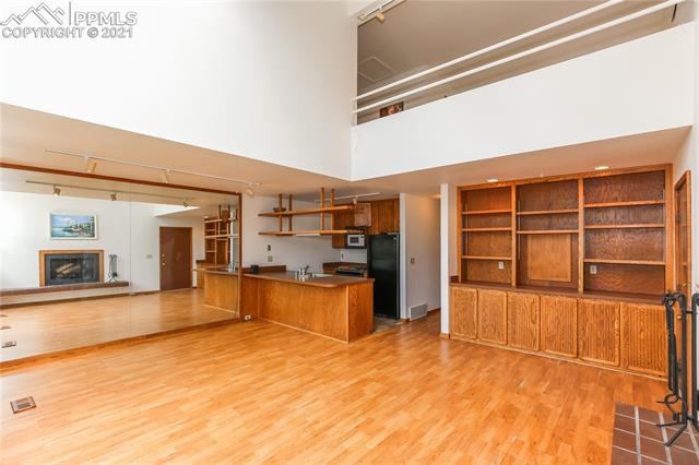 825 Chipeta Road Manitou Springs, CO 80829 - Photo 6 of 37 Gallery Image 6
