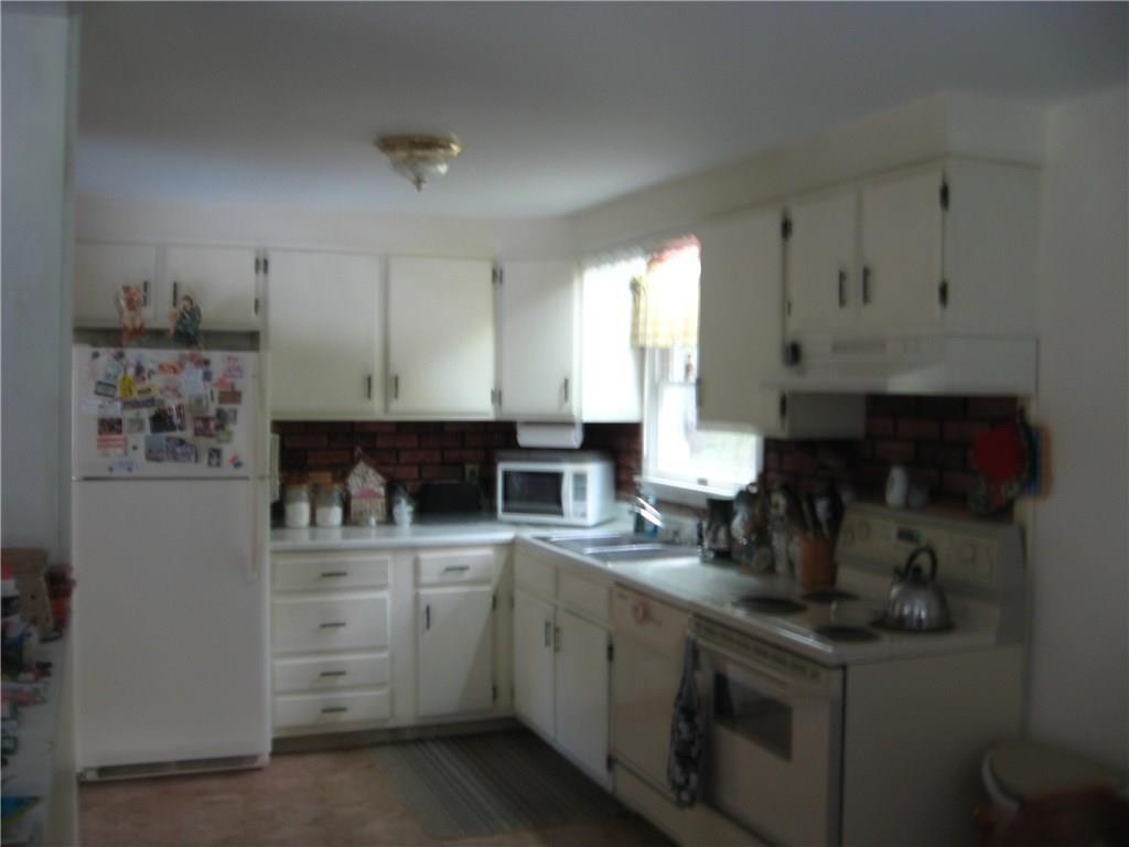 85 South Clary Road Jefferson, ME 04348 - Photo 2 of 18 Photo