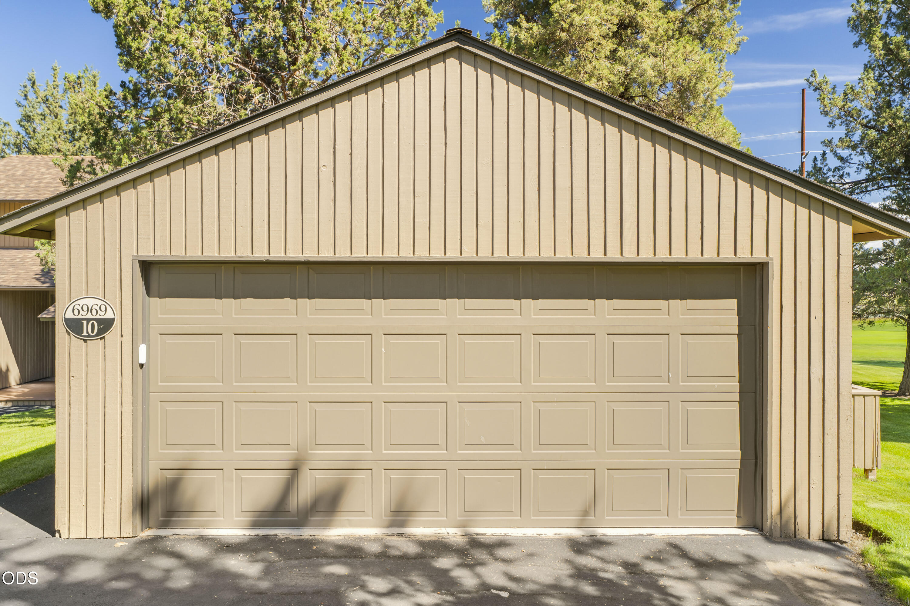6969 Robin Court Redmond, OR 97756 - Photo 11 of 47